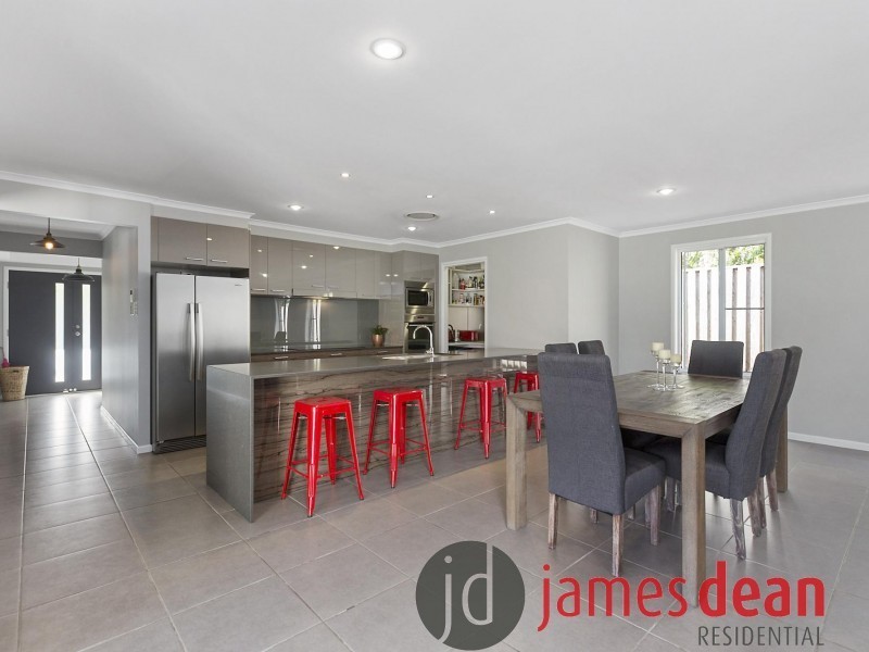 12 McMullan Close, Gumdale QLD 4154