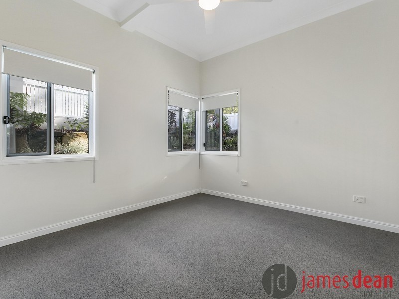 15 Amethyst Street, Holland Park QLD 4121