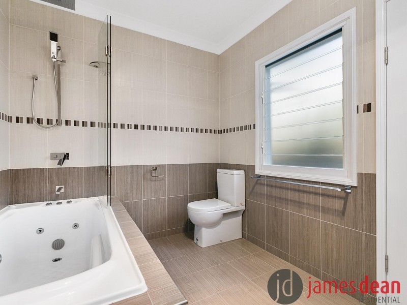 15 Amethyst Street, Holland Park QLD 4121