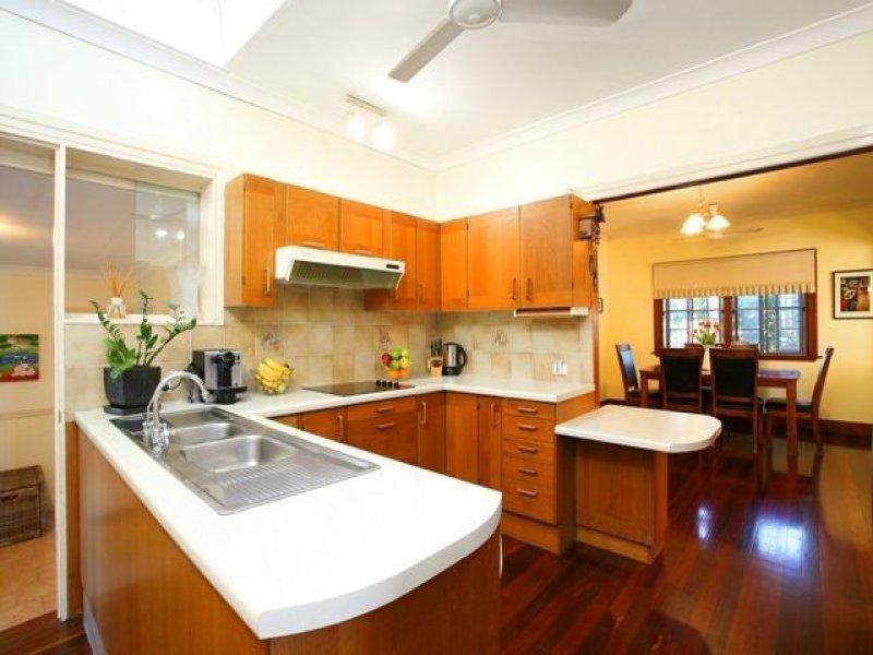 25 Oateson Skyline Drive, Seven Hills QLD 4170