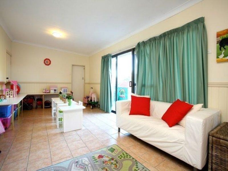 25 Oateson Skyline Drive, Seven Hills QLD 4170