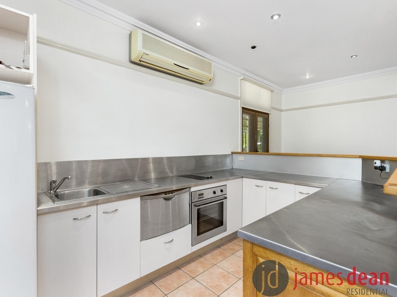 Granny Flat/865 New Cleveland Road, Gumdale QLD 4154