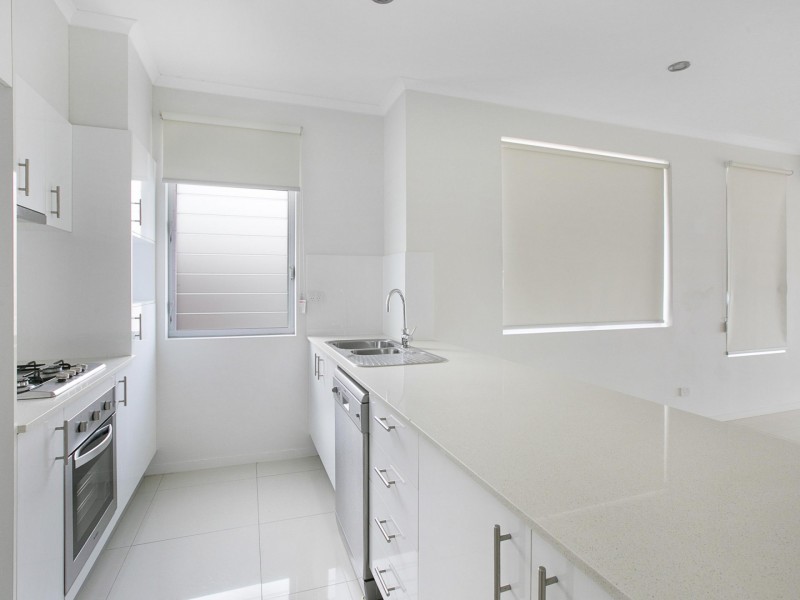 3/64 Pembroke Road, Coorparoo QLD 4151