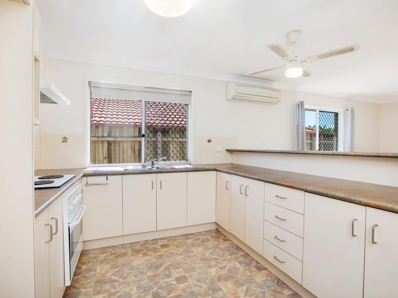 11 Buderim Street, Manly QLD 4179