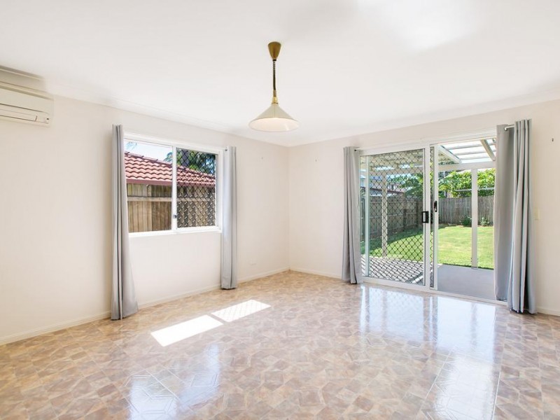 11 Buderim Street, Manly QLD 4179