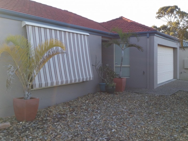 2 Madasin Close, Arundel QLD 4214