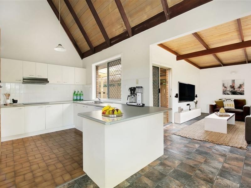 63 Gladewood Drive, Daisy Hill QLD 4127