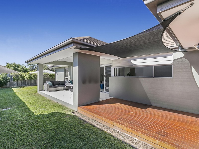 25 Brook Street, Wakerley QLD 4154