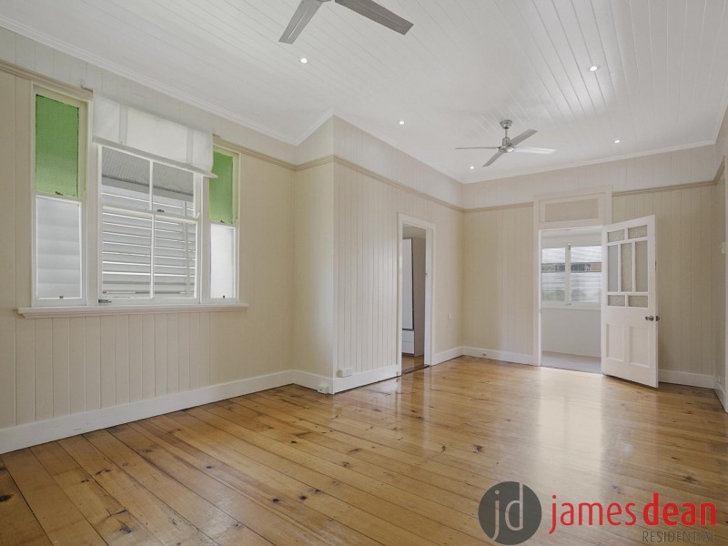 39 Macrossan Ave, Norman Park QLD 4170
