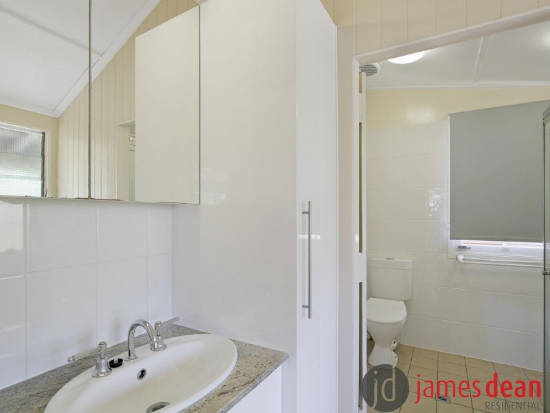 39 Macrossan Ave, Norman Park QLD 4170