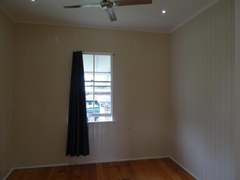 39 Macrossan Ave, Norman Park QLD 4170