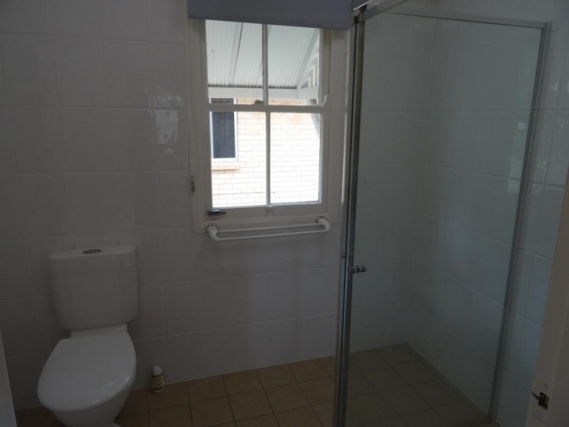 39 Macrossan Ave, Norman Park QLD 4170