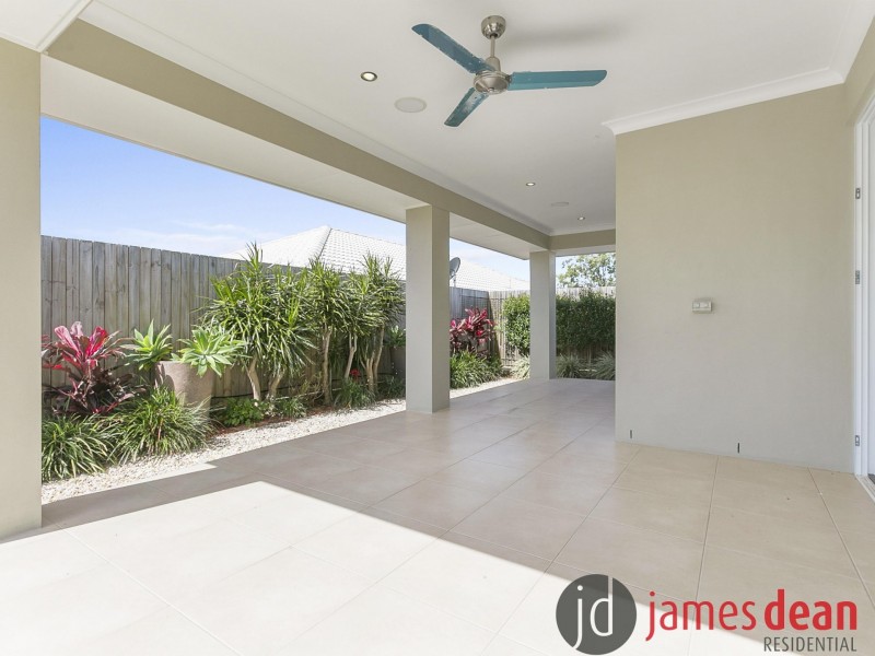 53 Schooner Circuit, Manly West QLD 4179