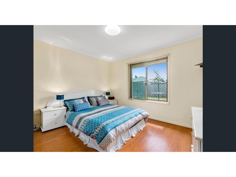 70 Evelyn Road, Wynnum West QLD 4178