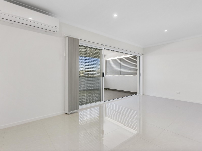 4/56 Dickenson Street, Carina QLD 4152