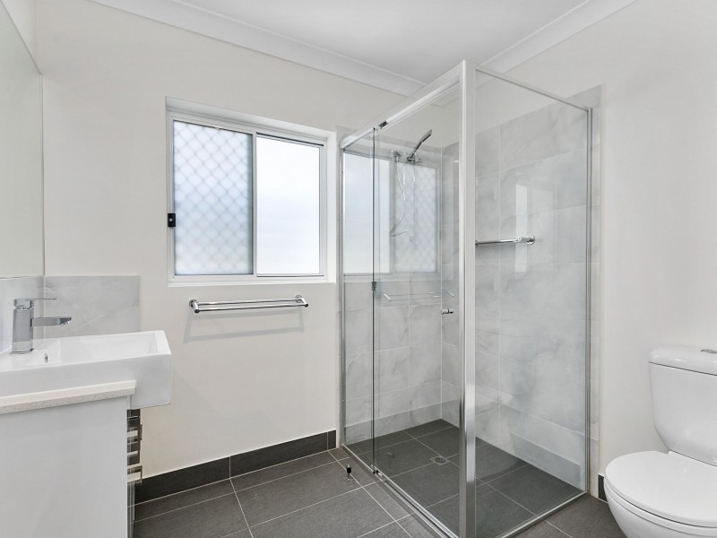 4/56 Dickenson Street, Carina QLD 4152