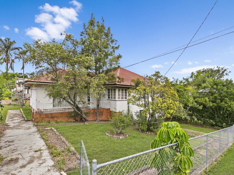 81 Albert Street, Camp Hill QLD 4152