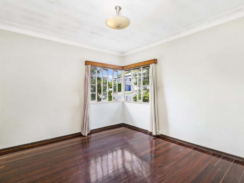 81 Albert Street, Camp Hill QLD 4152