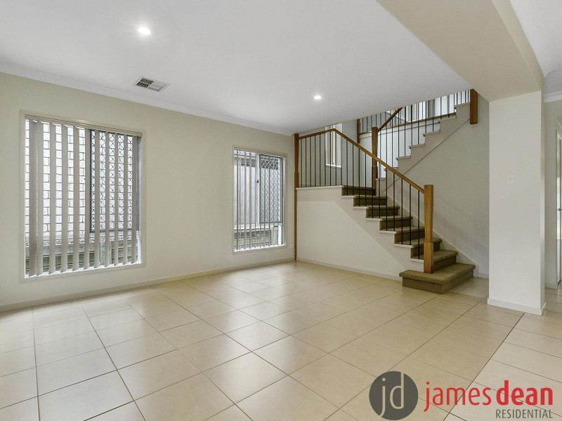 15 Baychester Place, Wakerley QLD 4154