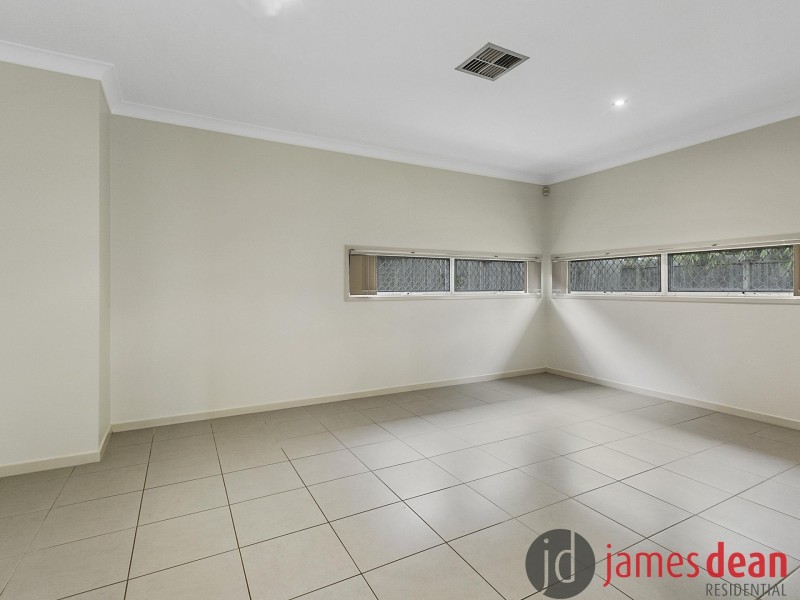 15 Baychester Place, Wakerley QLD 4154