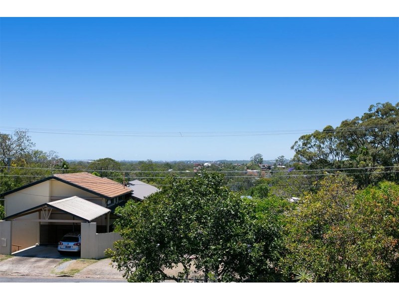 36 Banbury Street, Carina QLD 4152