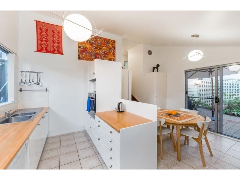 51 Goldsbrough Road, Taringa QLD 4068