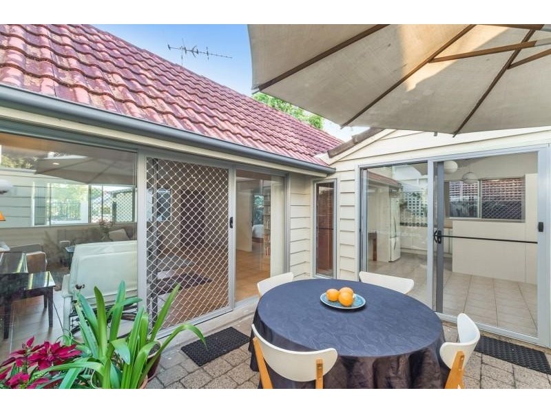 51 Goldsbrough Road, Taringa QLD 4068