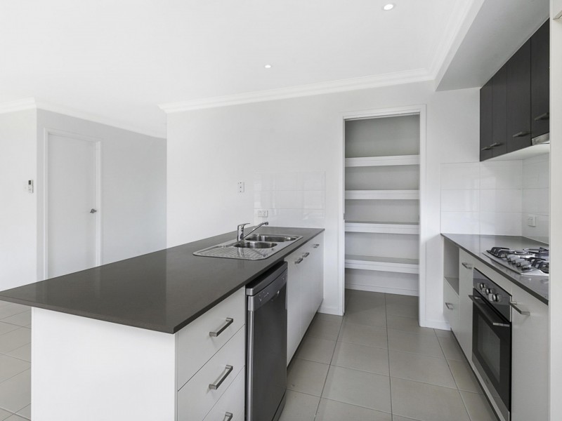 6 Lauren Circuit, Brighton QLD 4017