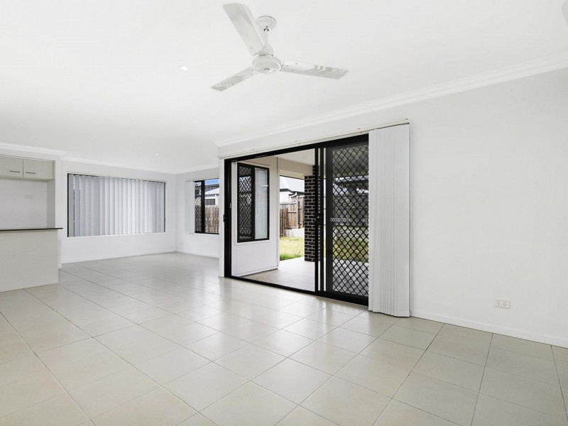 6 Lauren Circuit, Brighton QLD 4017