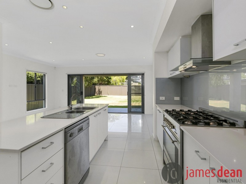 10 Wassell Street, Wynnum QLD 4178