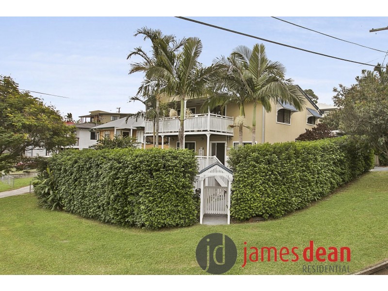 39 Roseneath Parade, Wynnum West QLD 4178