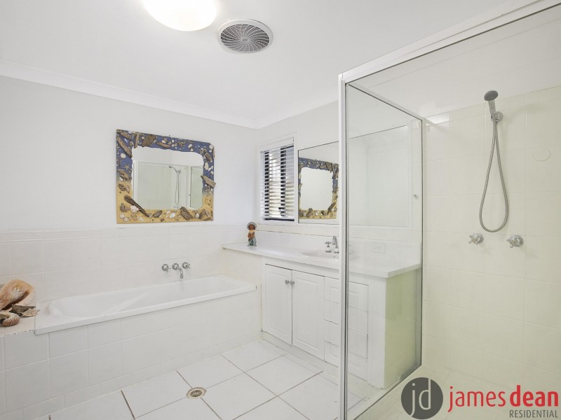 39 Roseneath Parade, Wynnum West QLD 4178