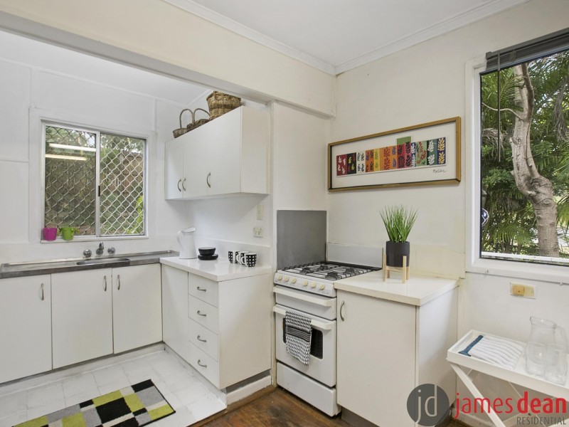 39 Roseneath Parade, Wynnum West QLD 4178