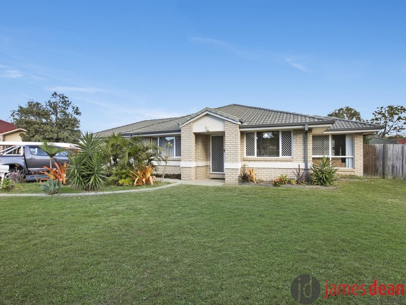 15 Virginia Place, Wynnum West QLD 4178