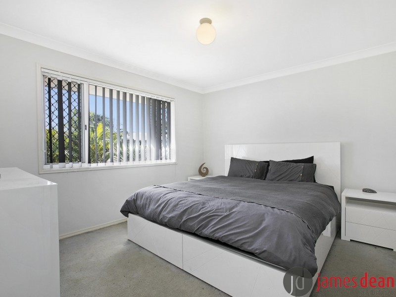 15 Virginia Place, Wynnum West QLD 4178