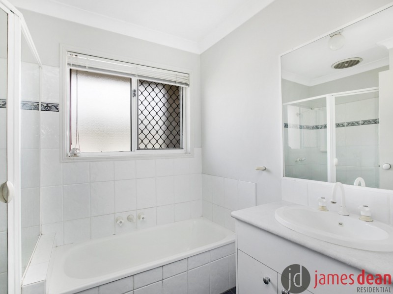 15 Virginia Place, Wynnum West QLD 4178