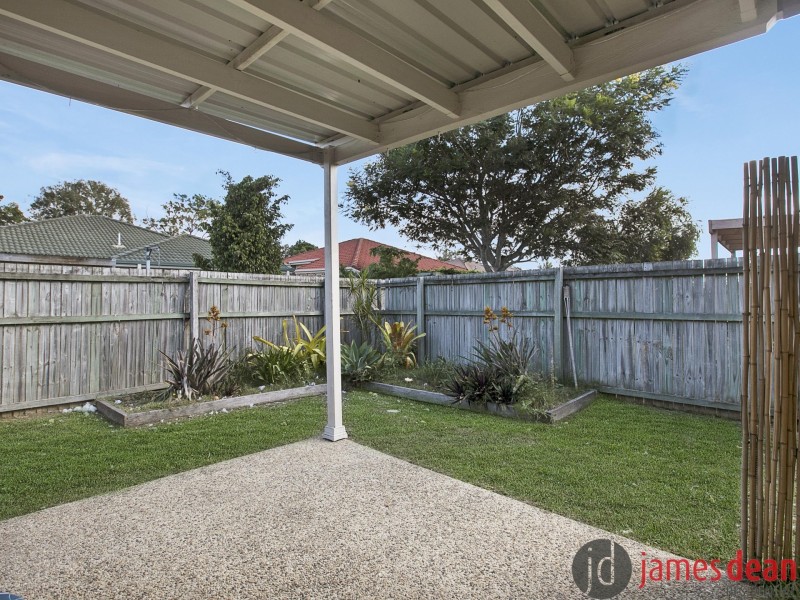 15 Virginia Place, Wynnum West QLD 4178