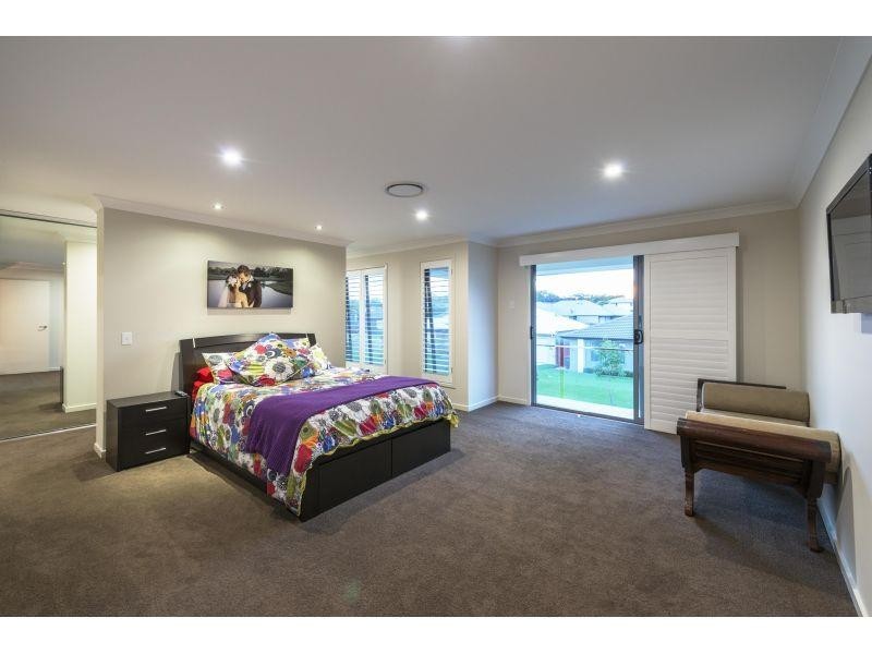 86 Watervale Pde, Wakerley QLD 4154