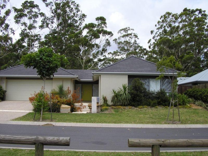 24 Barrington Crescent, Wakerley QLD 4154