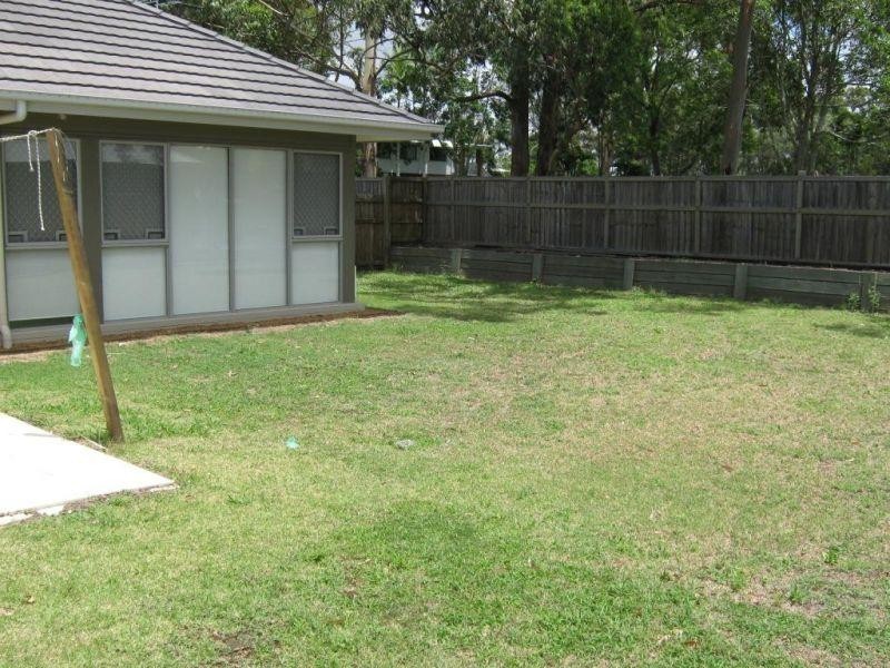 24 Barrington Crescent, Wakerley QLD 4154