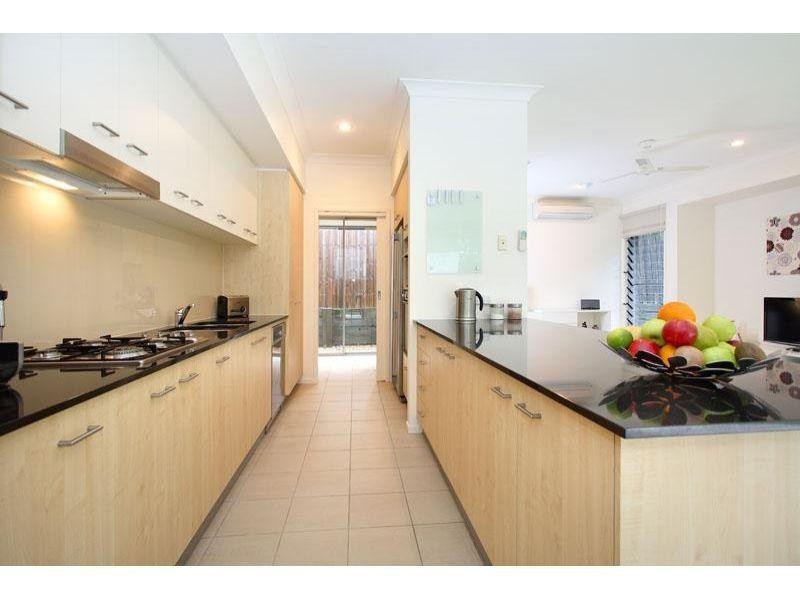 15 Barwin Street, Wakerley QLD 4154