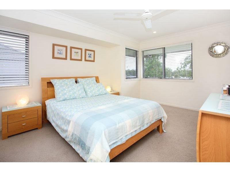 15 Barwin Street, Wakerley QLD 4154
