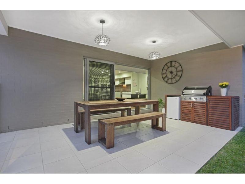 87 Watervale Parade, Wakerley QLD 4154