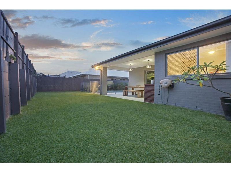 87 Watervale Parade, Wakerley QLD 4154