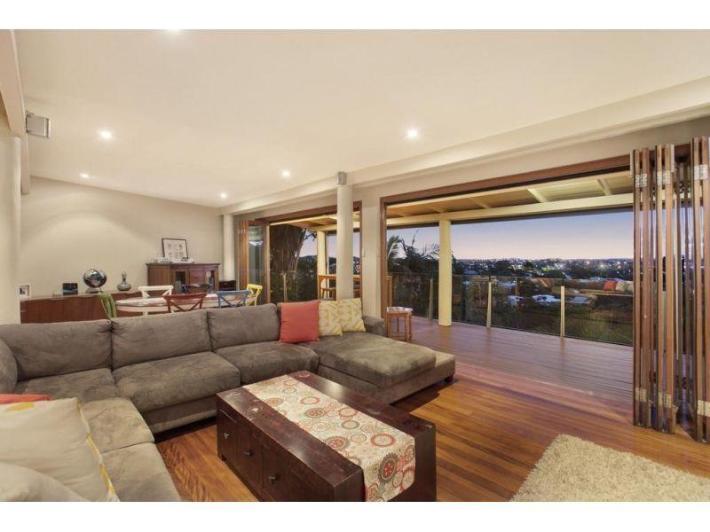 34 Quirinal Crescent, Seven Hills QLD 4170