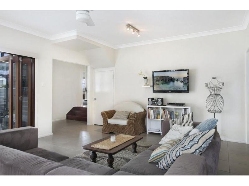 26  Alexander Street, Lota QLD 4179