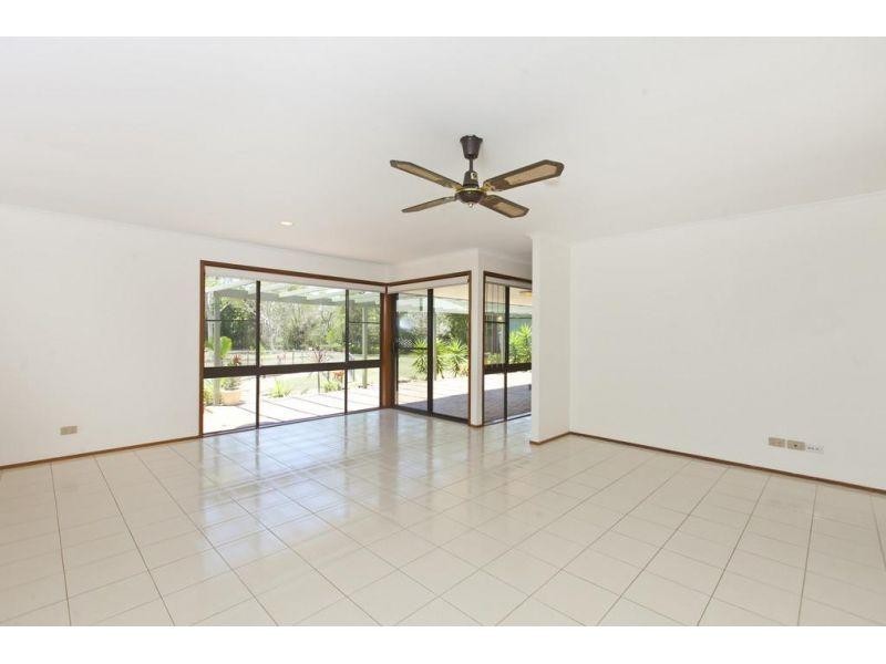 12 Oakwood Street, Capalaba QLD 4157