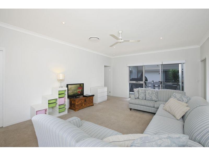 16 Macquarie Street, Wakerley QLD 4154