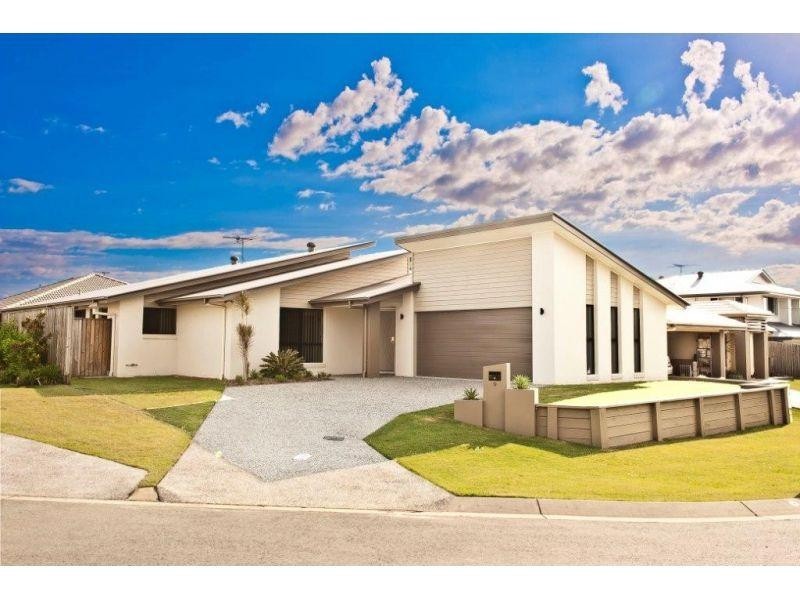 9 Robin Close, Wakerley QLD 4154