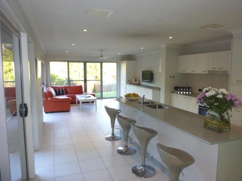 48 Moss Road, Wakerley QLD 4154